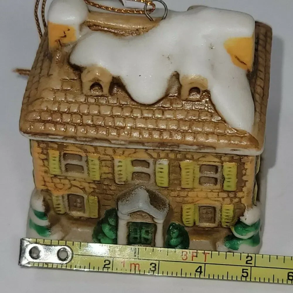 Vintage Christmas Ornament Colonial Style House 1986 Lefton Winter Snow